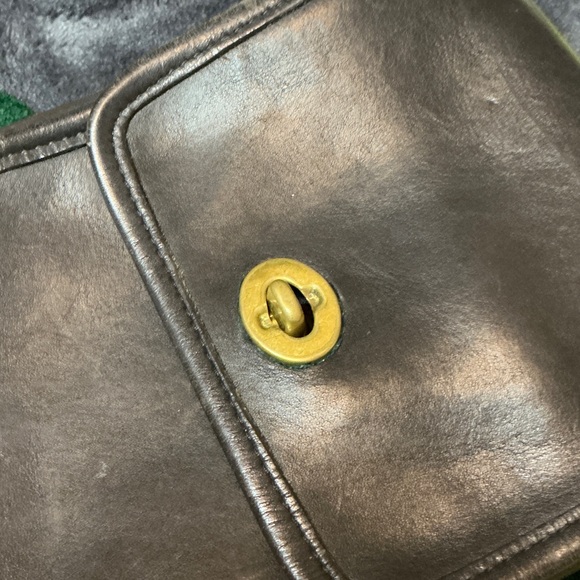 Vintage Coach Black Leather Messenger Bag - Picture 14 of 14